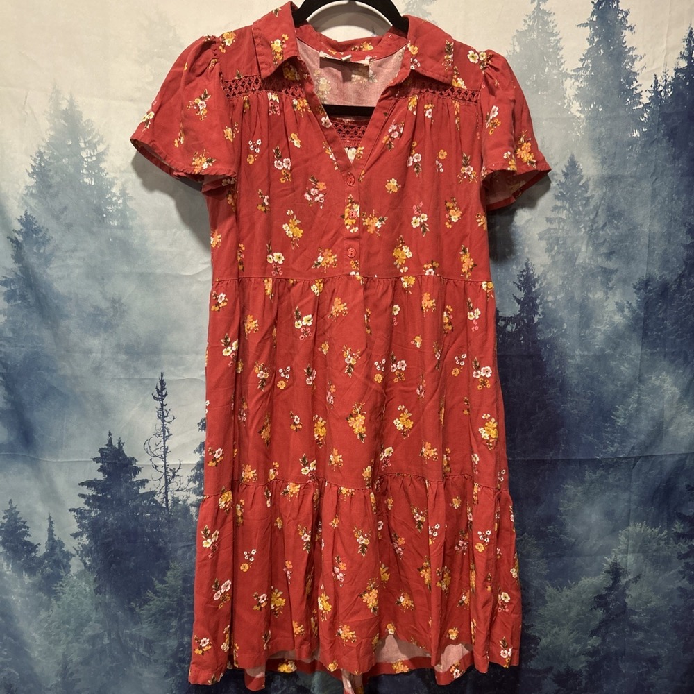Harlow & Rose Short Ruffled Sleeve V-neck Floral Dress‎ Size Small